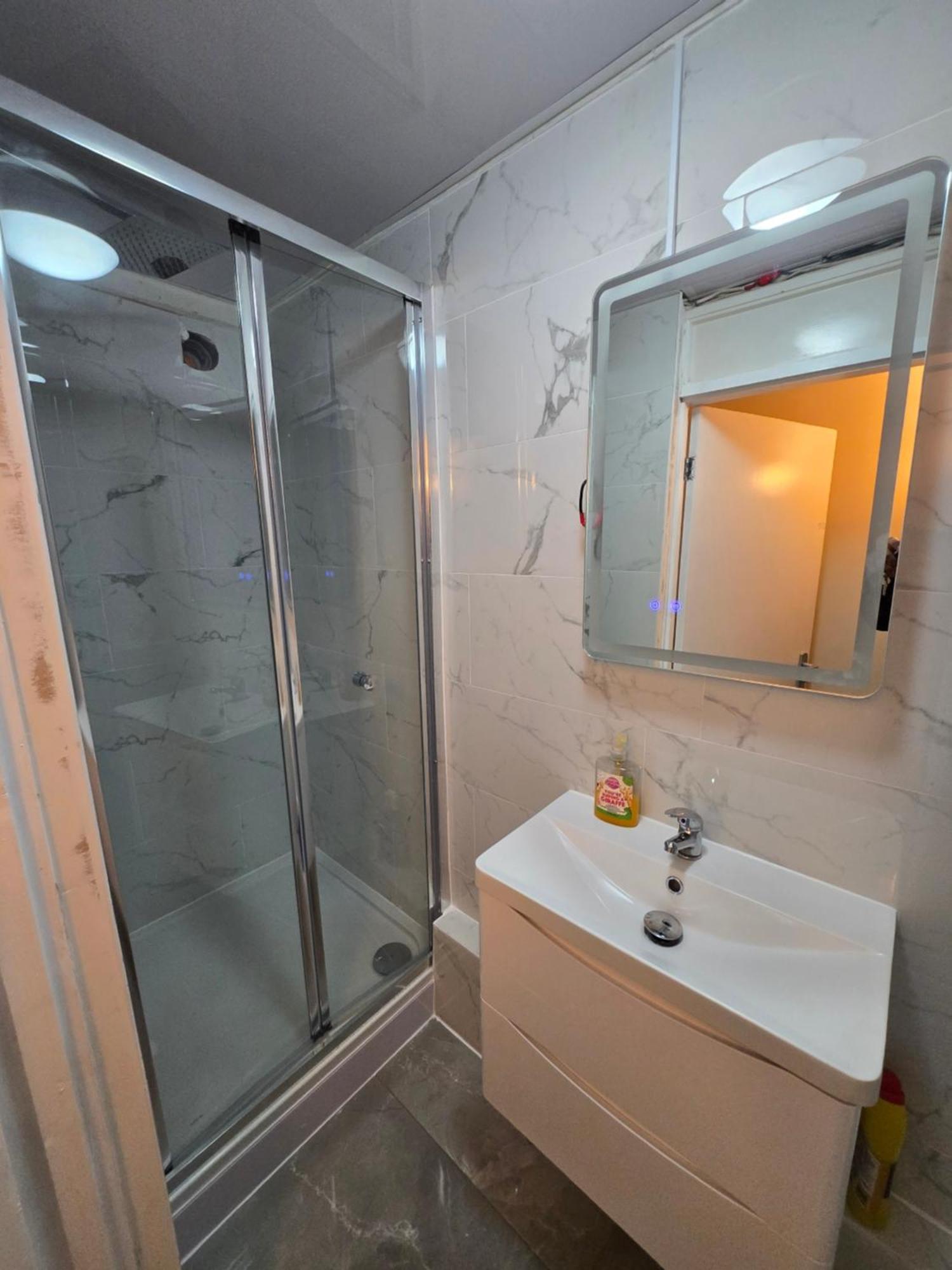 Ferienwohnung Snoozeden Chalvey, Slough Exterior foto